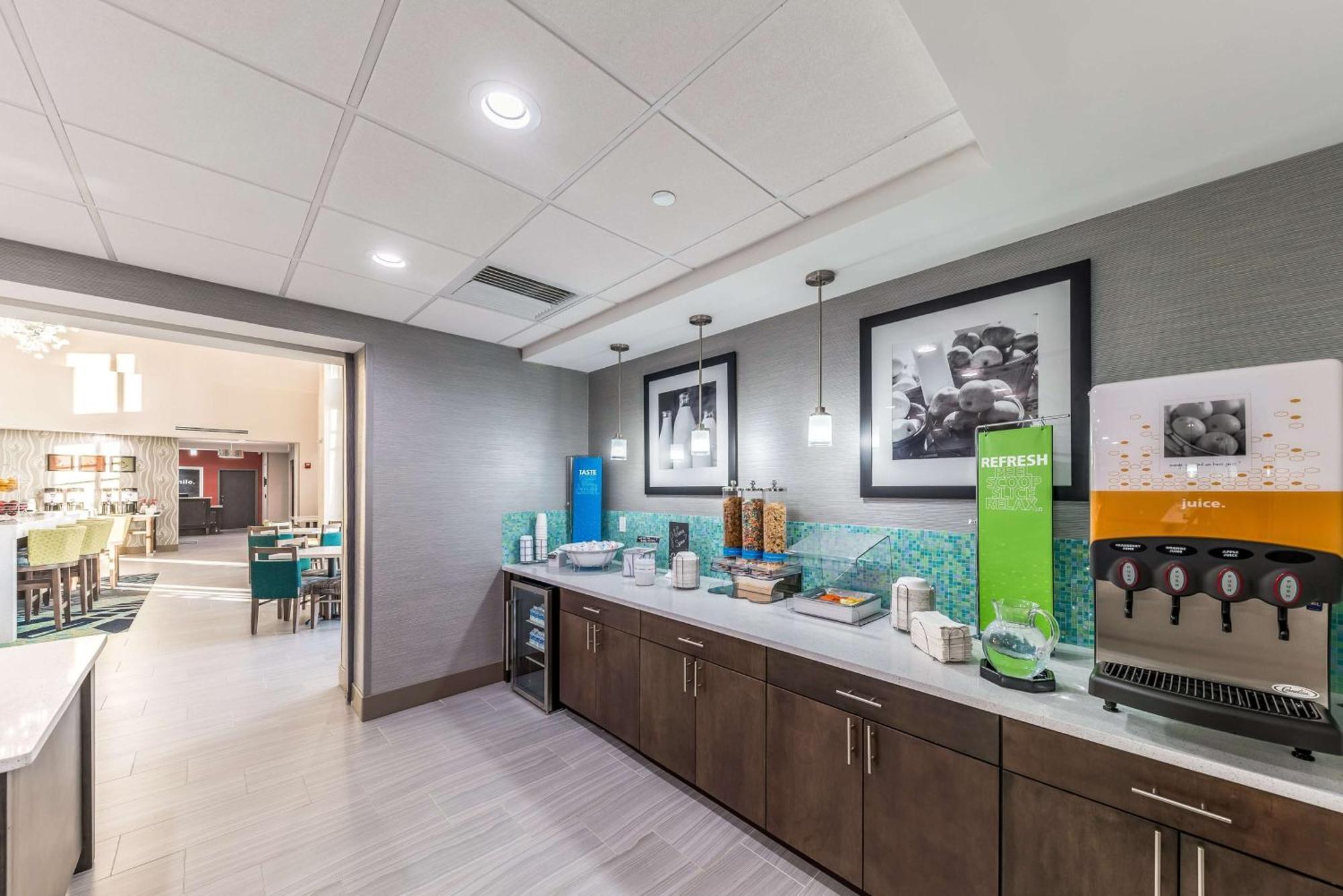 Hampton Inn & Suites Pryor, Ok Pryor Creek Bagian luar foto